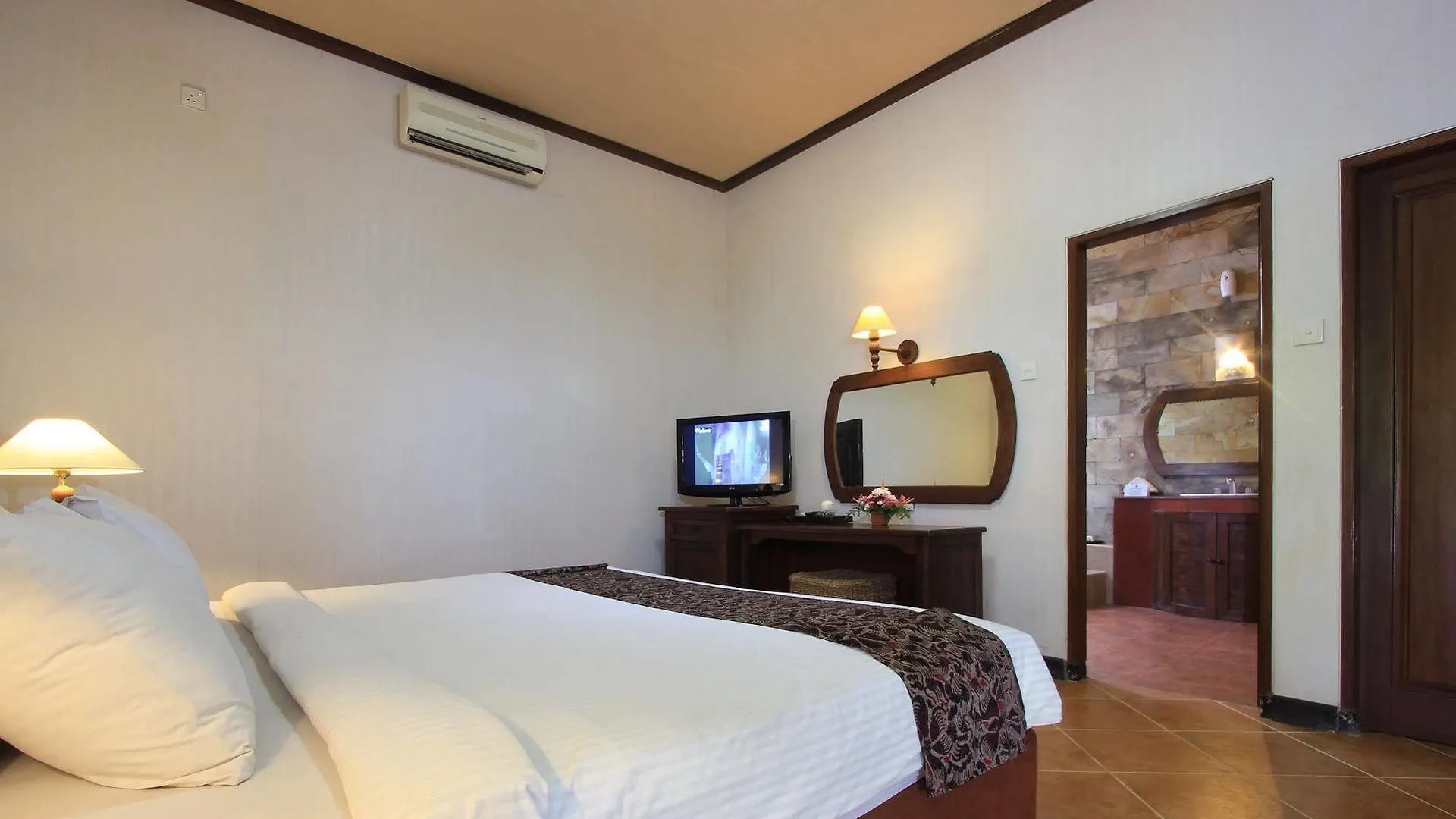The Taman Ayu Hotel Seminyak