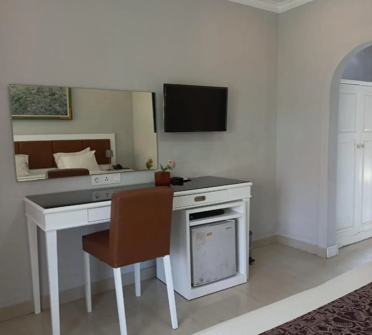 Hotel The Taman Ayu Seminyak 4*,